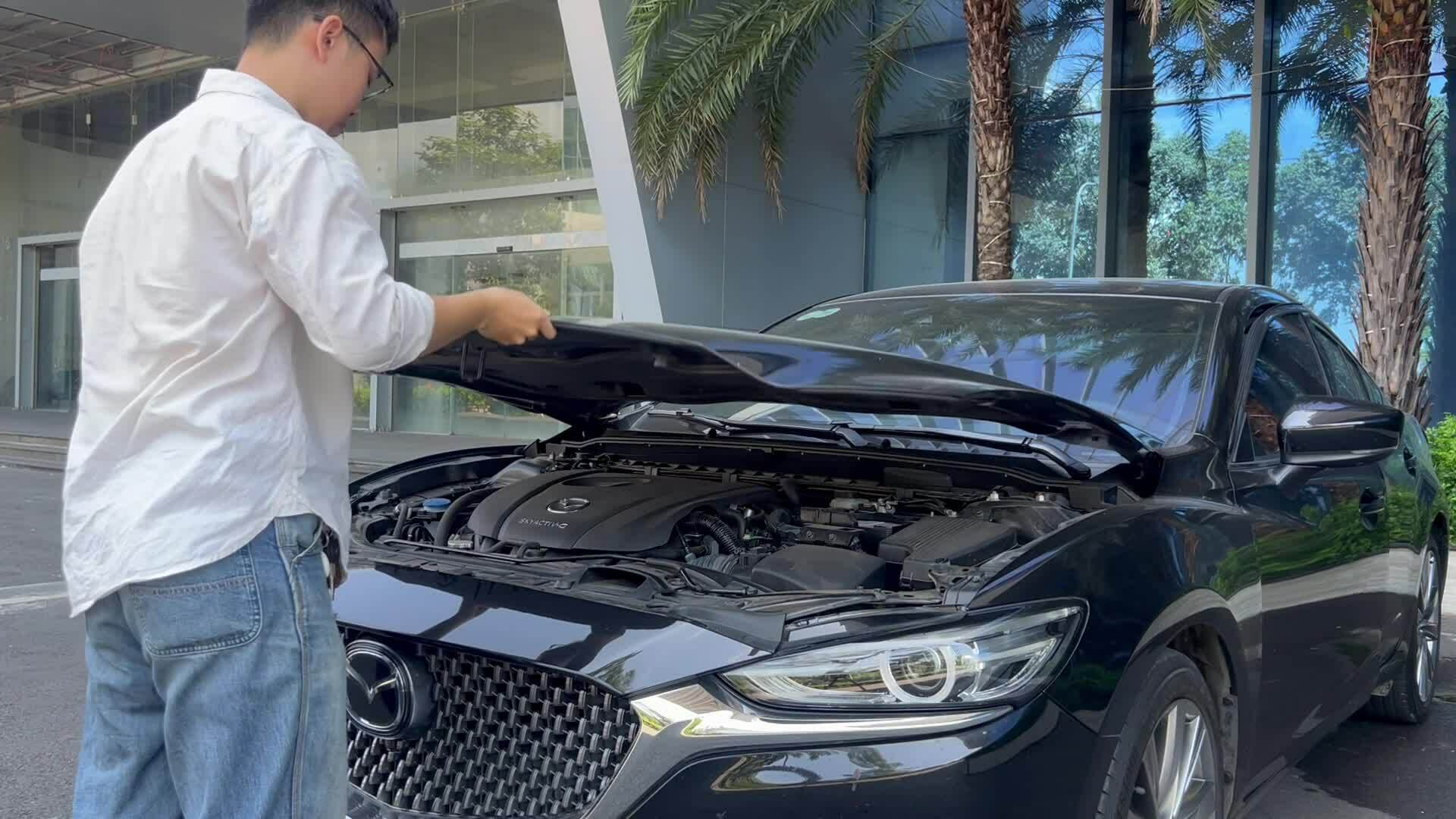 Cách đóng nắp ca-pô đúng cách cho tài xế mới