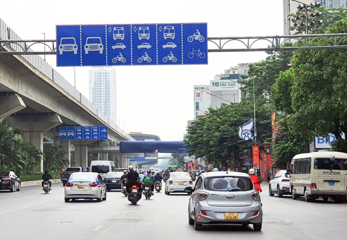 Biển R.415 trên đường Nguyễn Trãi. Ảnh: Võ Hải