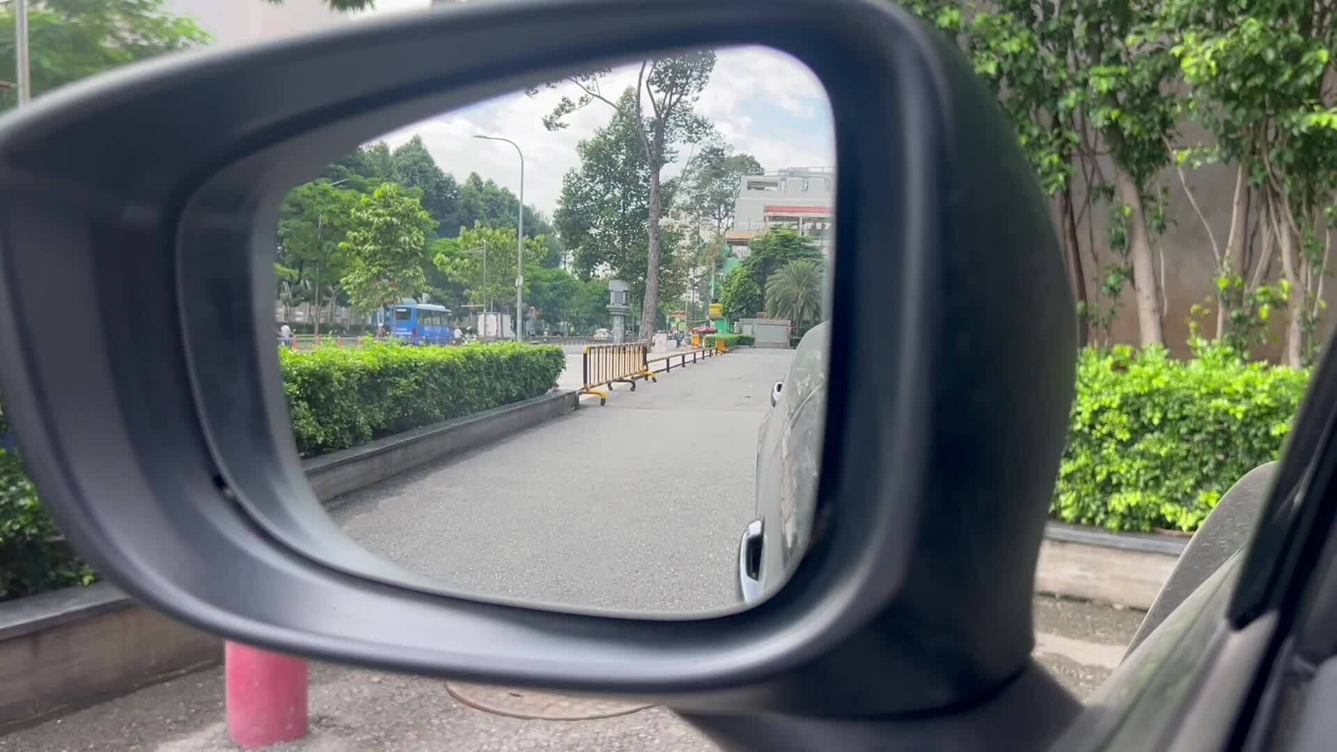 Mẹo nhận biết gương hậu chỉnh chuẩn hay chưa